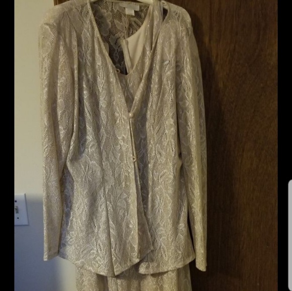 Champagne sleeveless mermaid dress with jacket - Picture 2 of 5